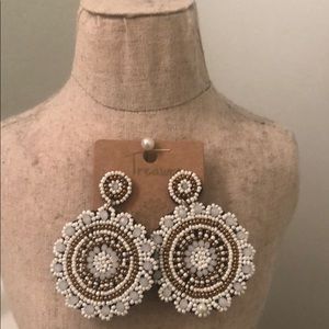 NEW - Beautiful white beaded earrings